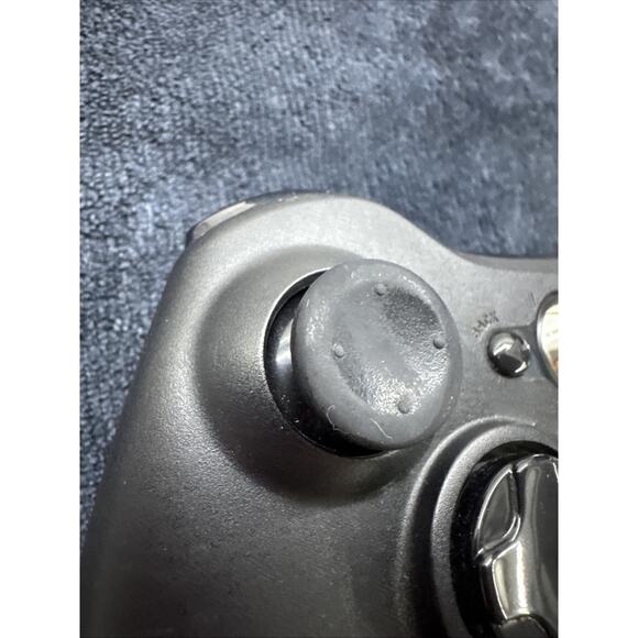 Official Microsoft Xbox 360 Black Wireless Controller - Picture 3 of 10